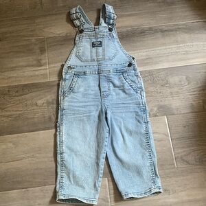 NWOT Oshkosh B'Gosh Toddler Overalls.